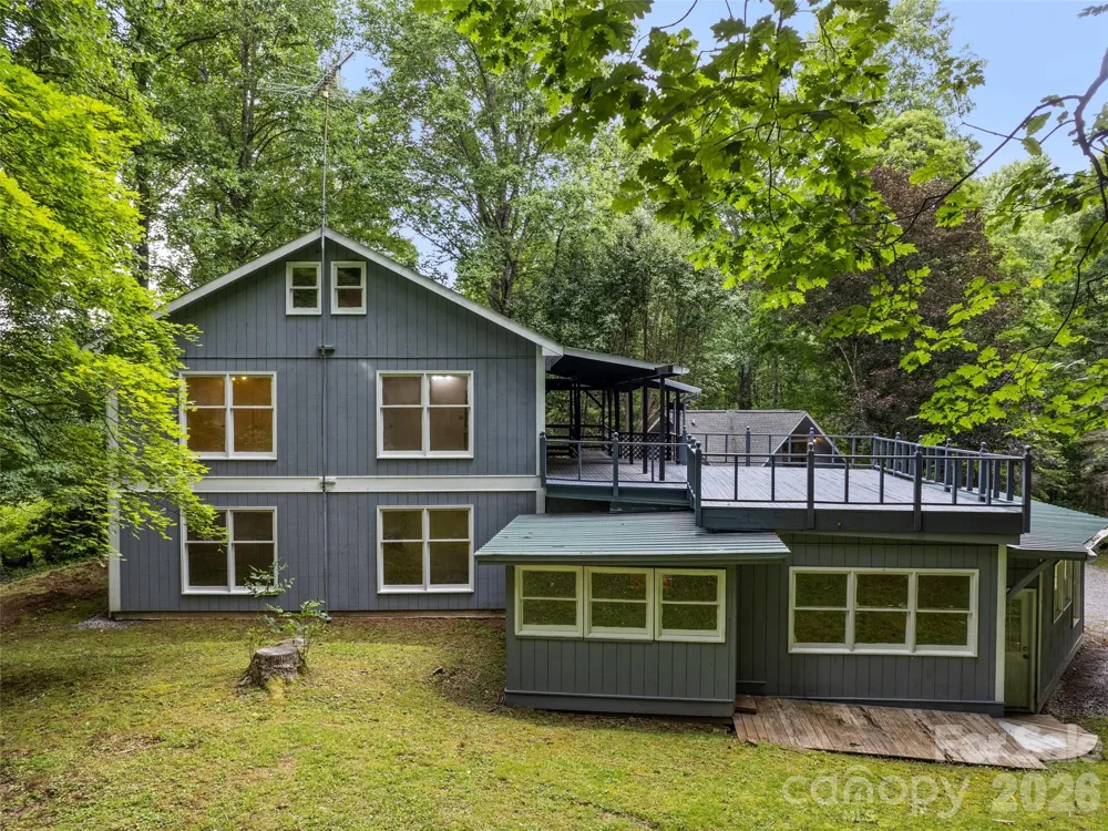 80 Merrie Way Waynesville, NC 28786
