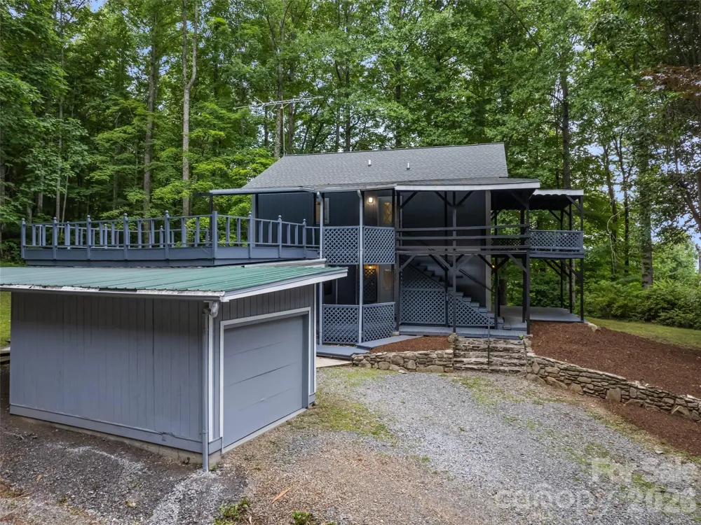 80 Merrie Way Waynesville, NC 28786