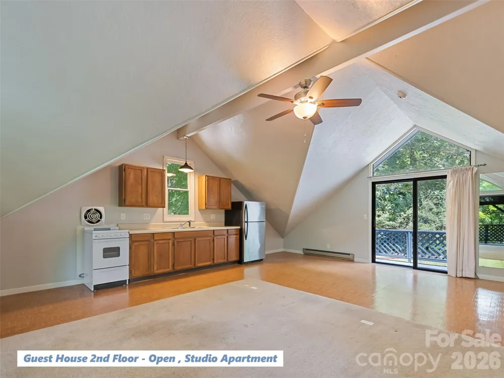 80 Merrie Way Waynesville, NC 28786