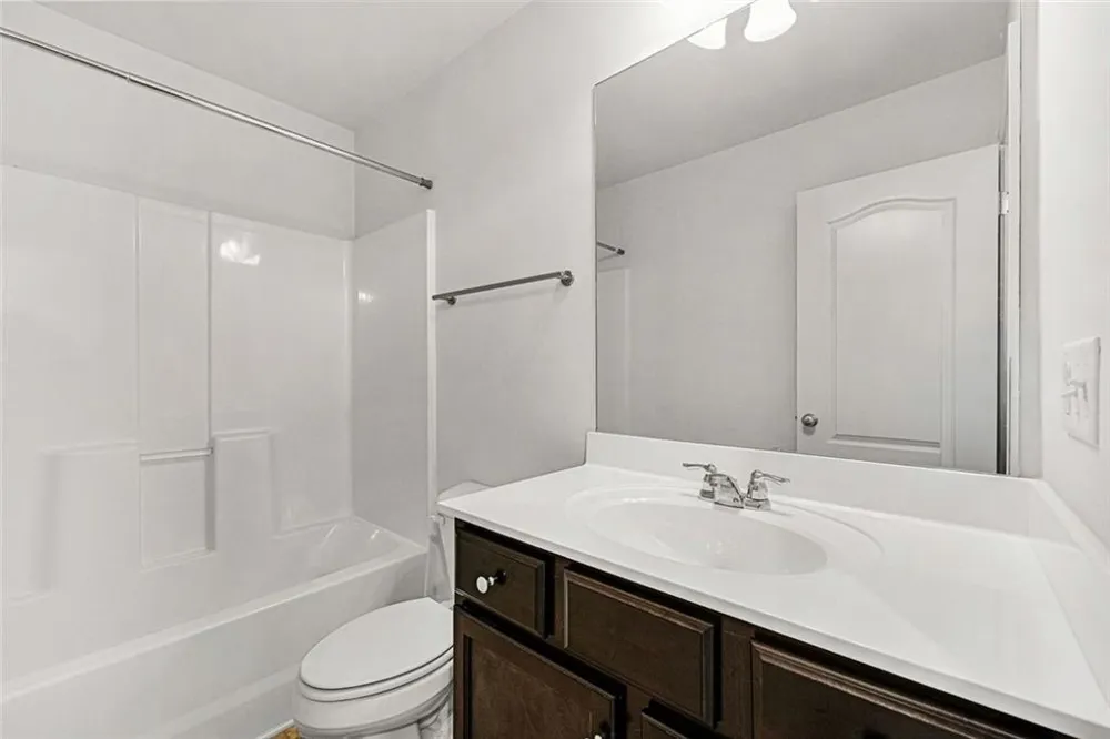 5667 Radford Loop Fairburn, GA 30213