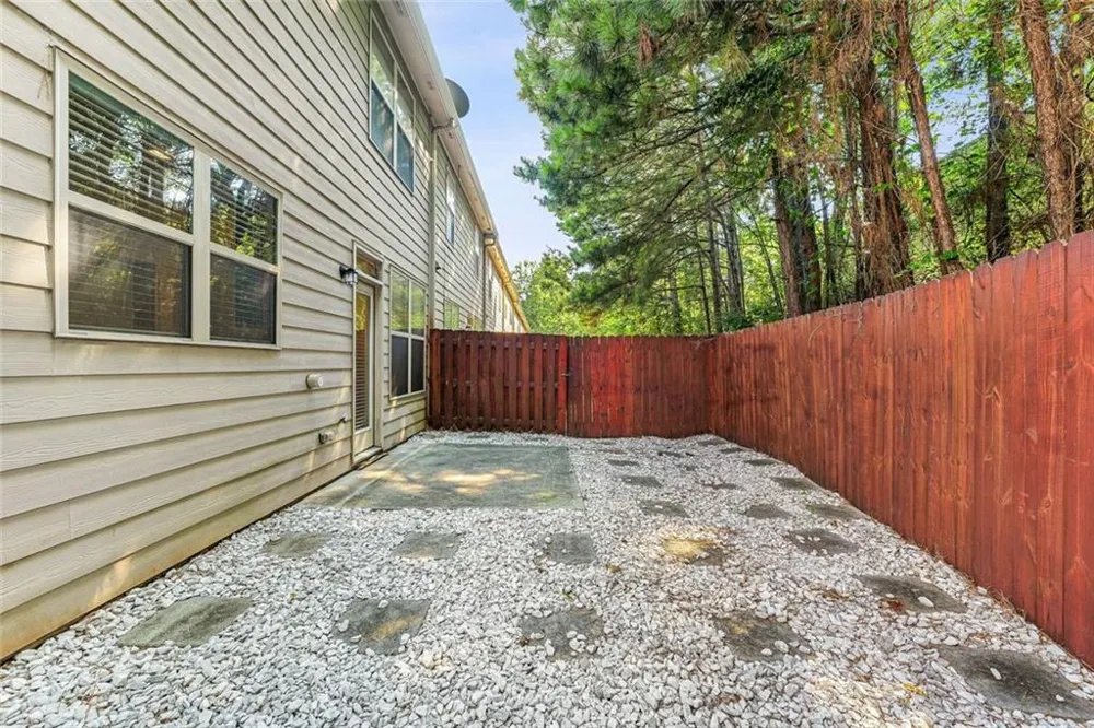 5667 Radford Loop Fairburn, GA 30213
