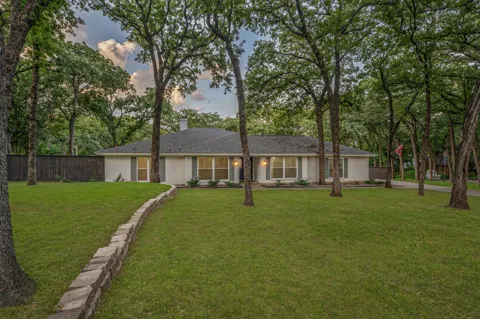 1015 Cimarron Circle