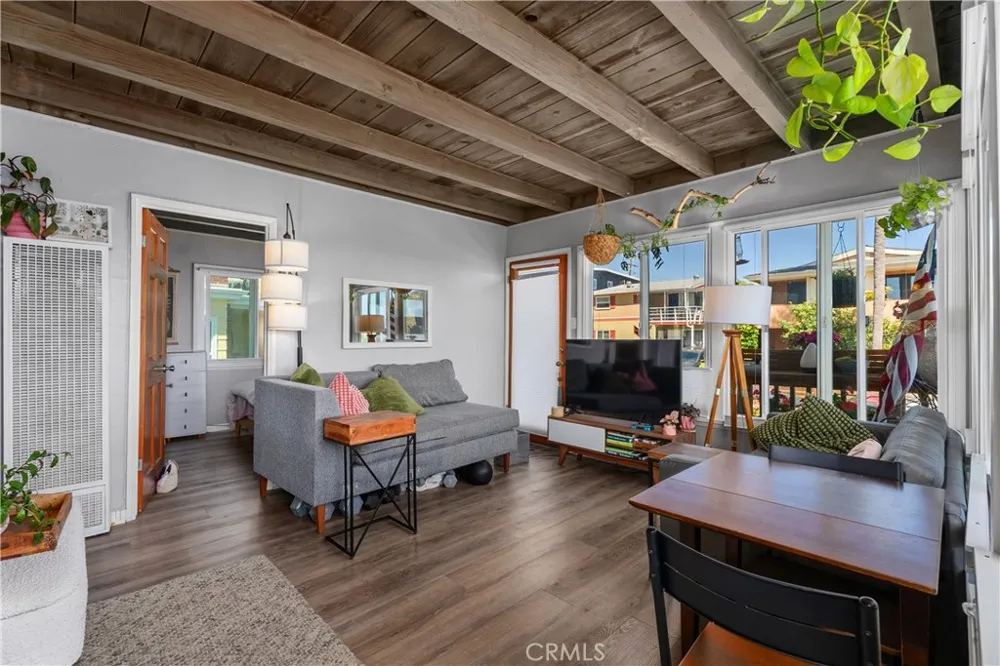 272 Beverly Laguna Beach, CA 92651