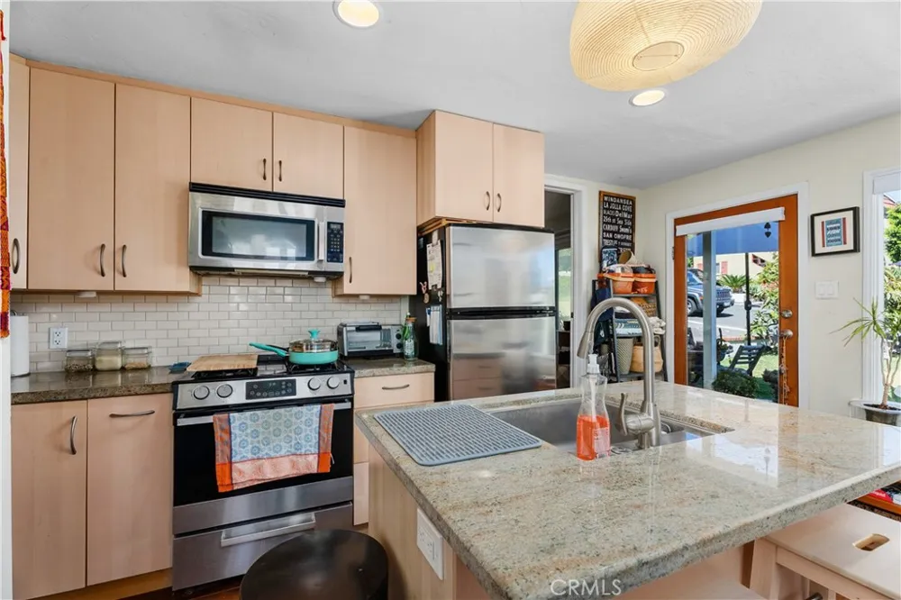 272 Beverly Laguna Beach, CA 92651