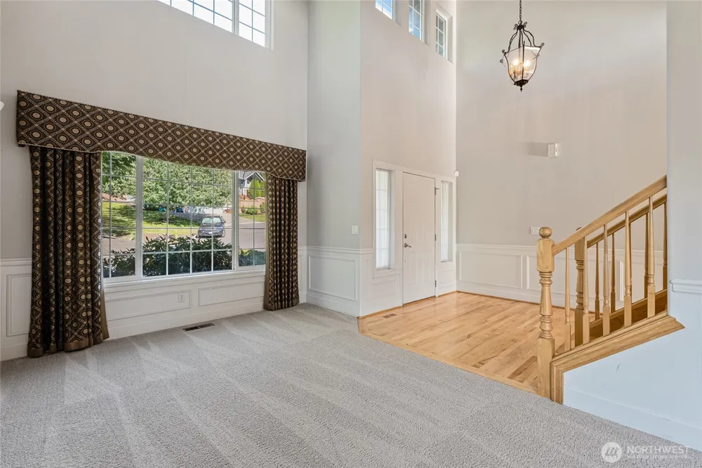 11633 SE 76th Court Newcastle, WA 98056