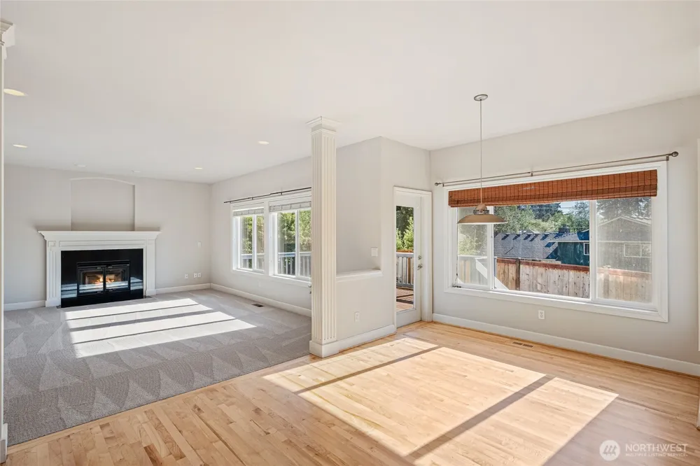 11633 SE 76th Court Newcastle, WA 98056