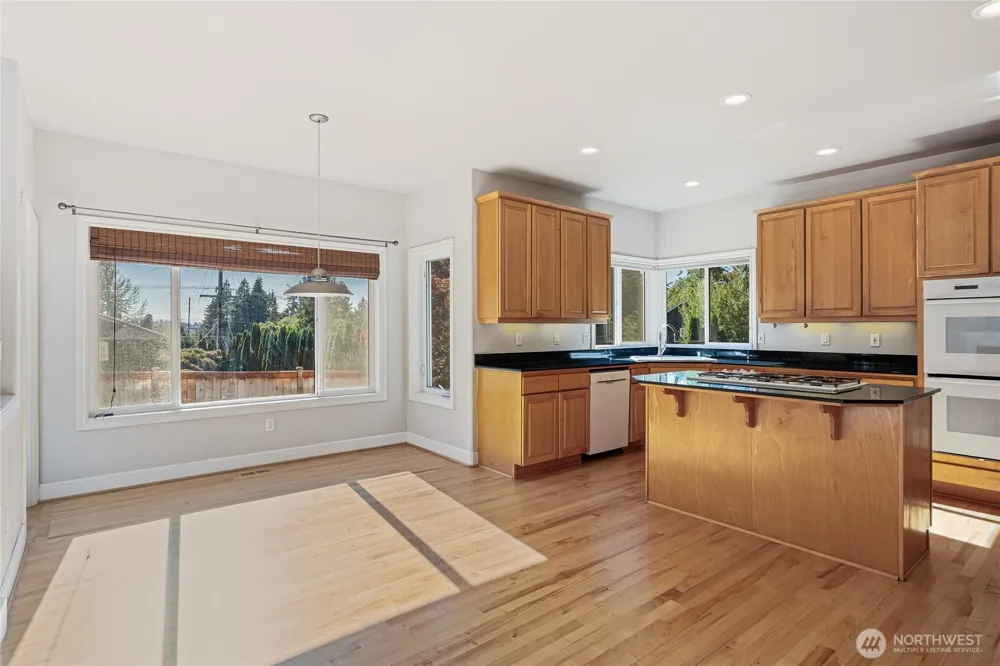 11633 SE 76th Court Newcastle, WA 98056