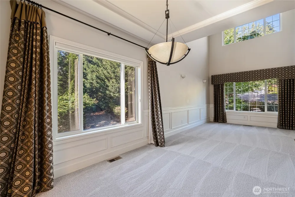 11633 SE 76th Court Newcastle, WA 98056