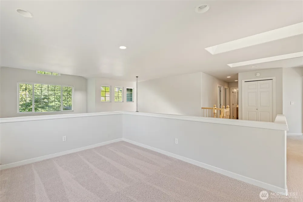 11633 SE 76th Court Newcastle, WA 98056