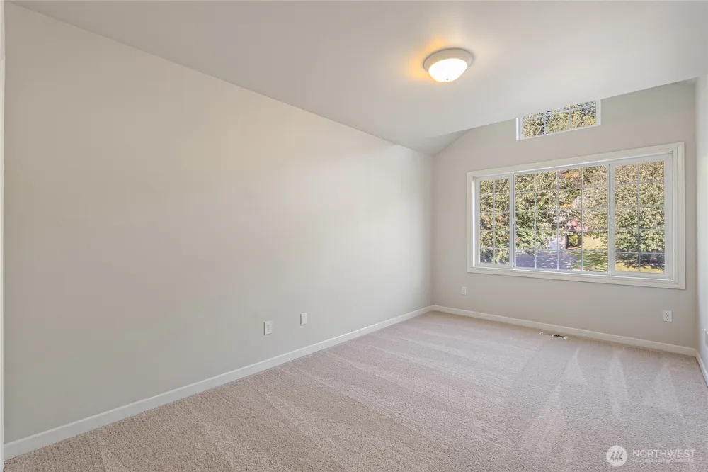 11633 SE 76th Court Newcastle, WA 98056