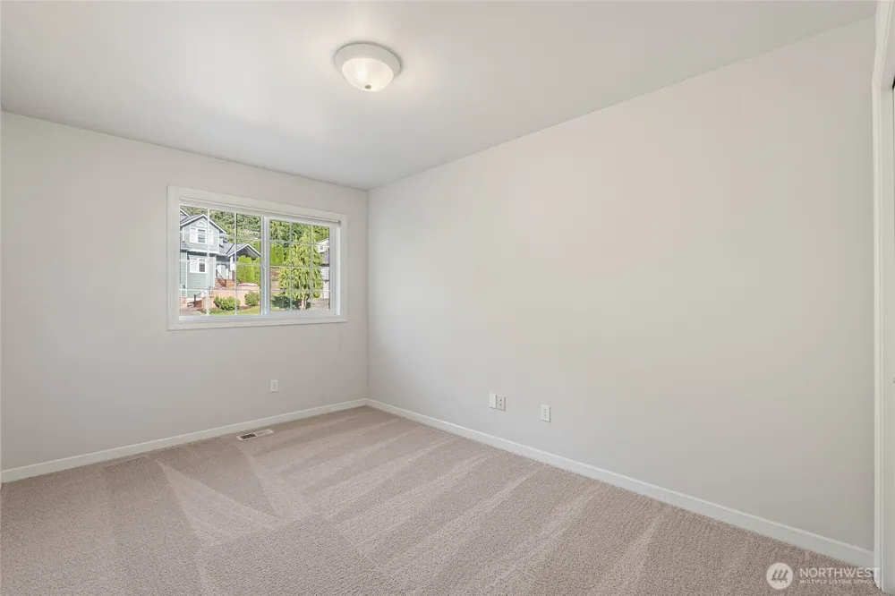 11633 SE 76th Court Newcastle, WA 98056