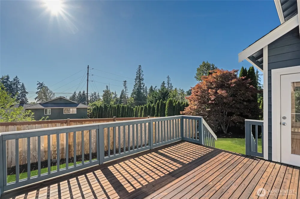 11633 SE 76th Court Newcastle, WA 98056
