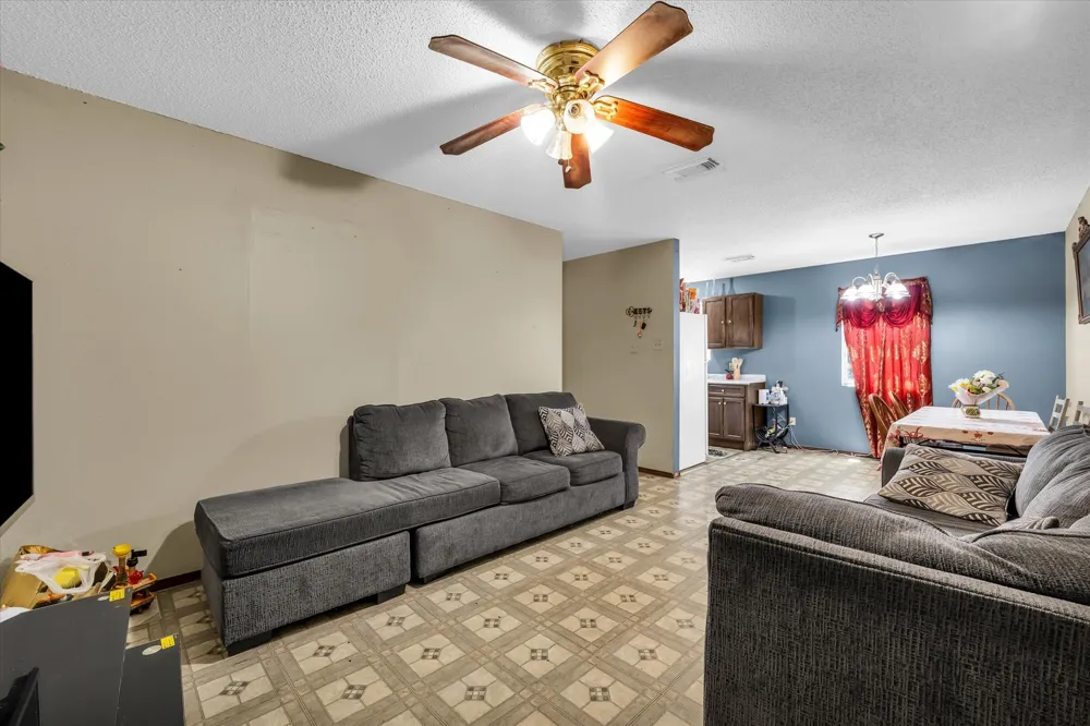 403 Dallas Waco, TX 76704