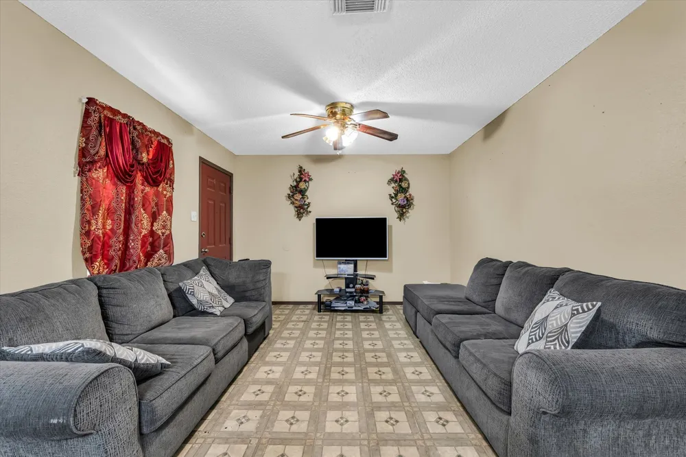 403 Dallas Waco, TX 76704