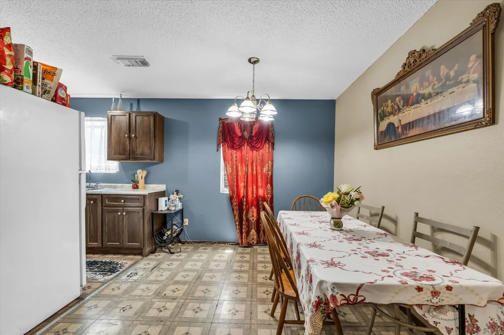 403 Dallas Waco, TX 76704