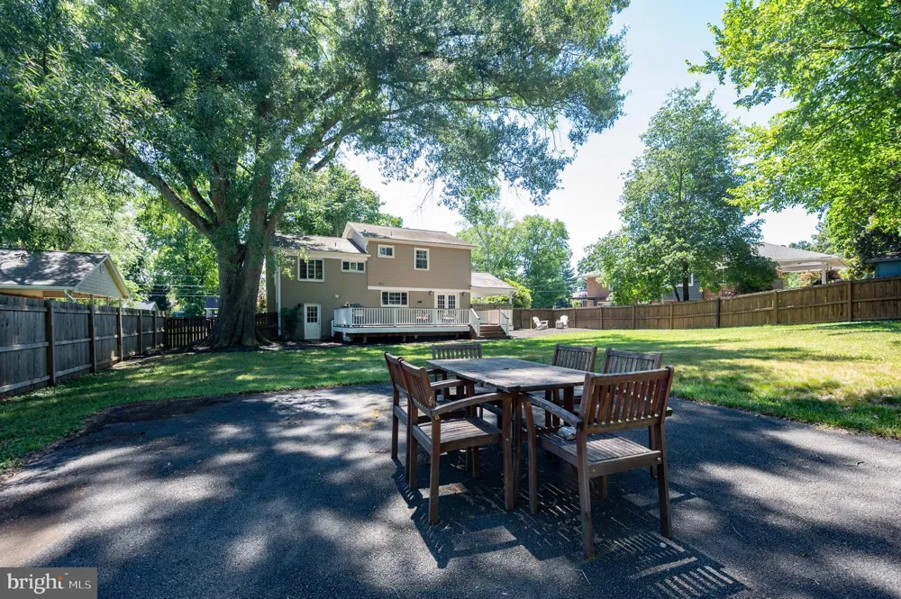 8709 WATERFORD ROAD Alexandria, VA 22308