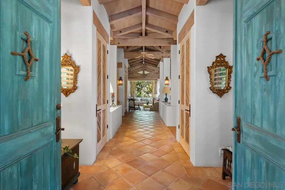 17240 Avenida De Acacias Rancho Santa Fe, CA 92067
