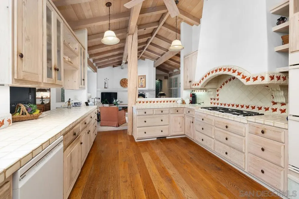 17240 Avenida De Acacias Rancho Santa Fe, CA 92067