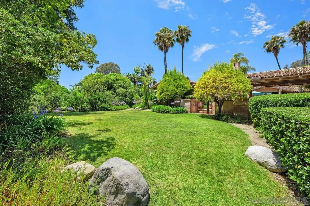 17240 Avenida De Acacias Rancho Santa Fe, CA 92067