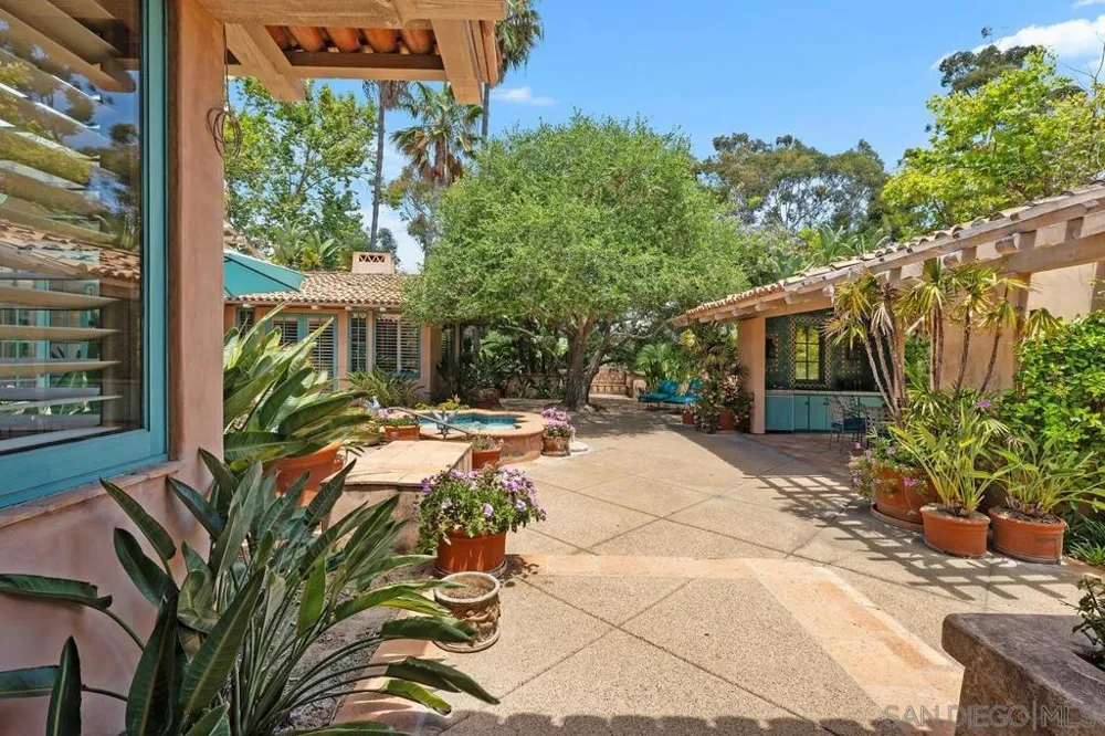 17240 Avenida De Acacias Rancho Santa Fe, CA 92067