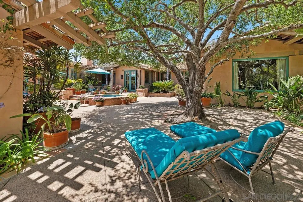 17240 Avenida De Acacias Rancho Santa Fe, CA 92067