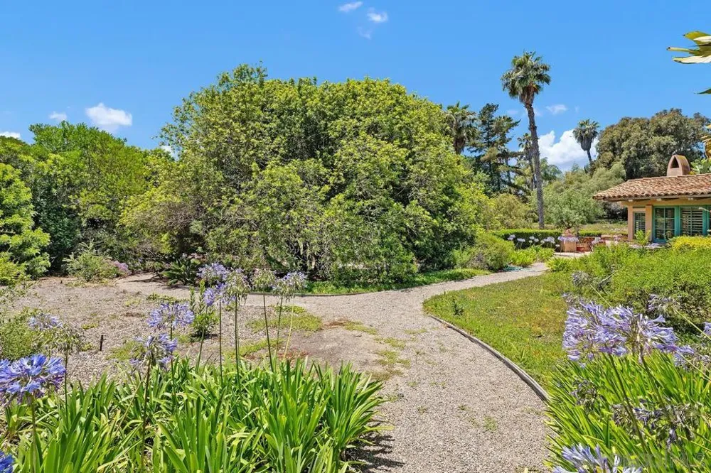 17240 Avenida De Acacias Rancho Santa Fe, CA 92067