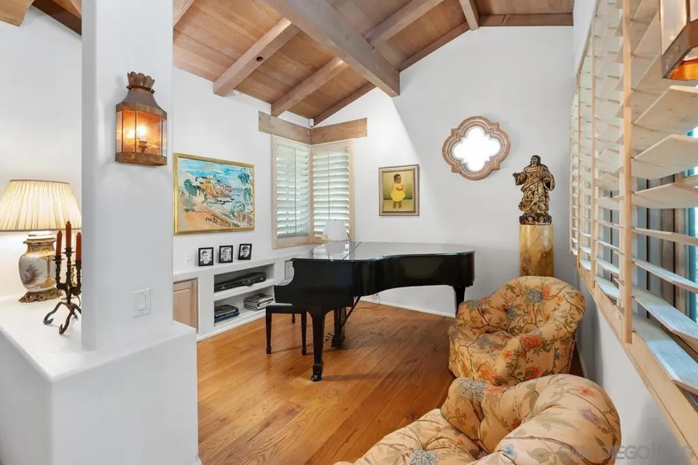 17240 Avenida De Acacias Rancho Santa Fe, CA 92067