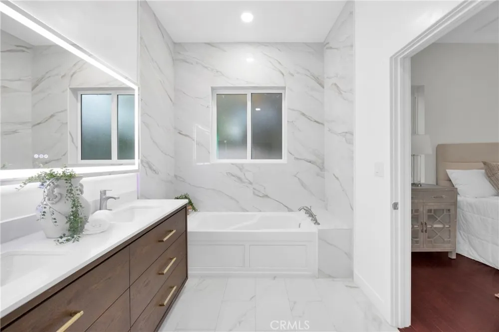 11862 Paseo Bonita Los Alamitos, CA 90720