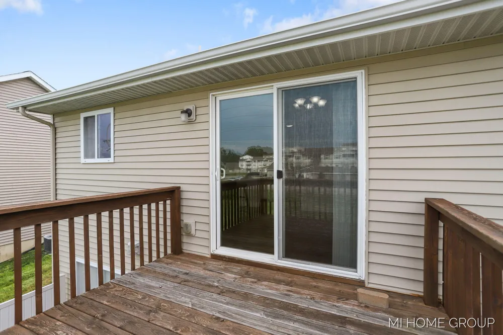 3729 Hickoryrow Court Holland Charter Township, MI 49424