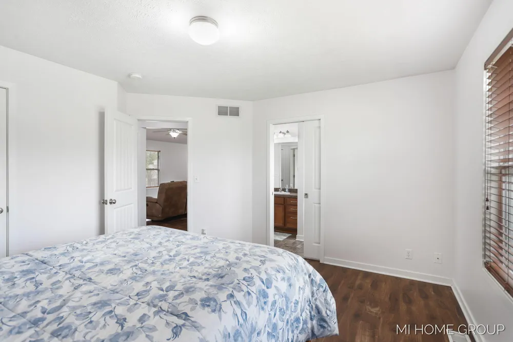 3729 Hickoryrow Court Holland Charter Township, MI 49424