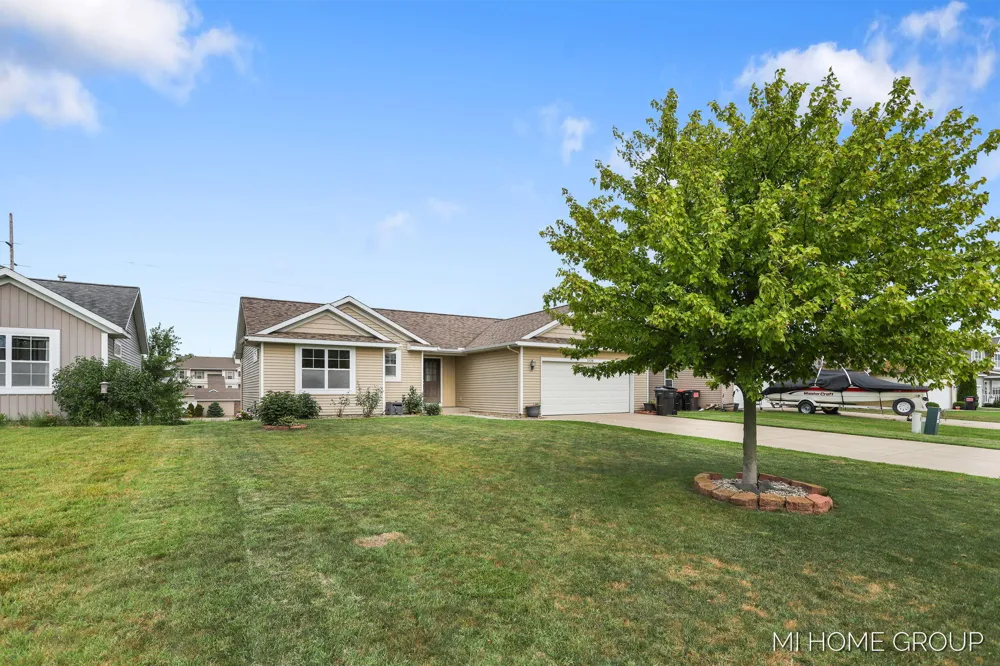3729 Hickoryrow Court Holland Charter Township, MI 49424