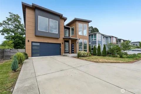 121 Palisades Place