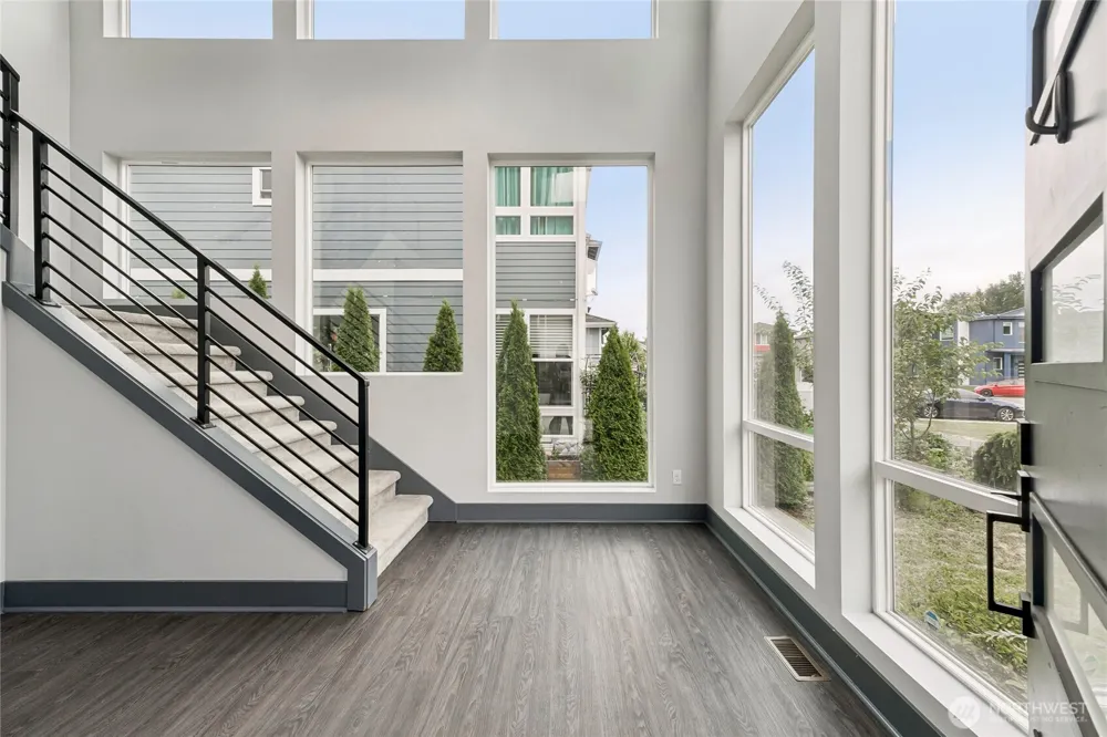 121 Palisades Place Pacific, WA 98047