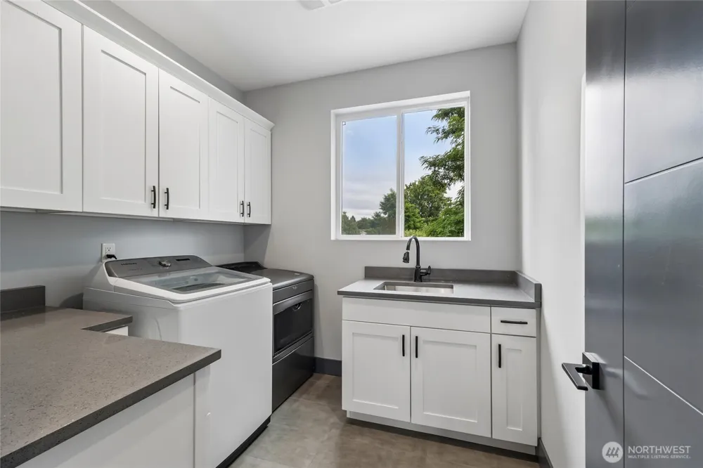 121 Palisades Place Pacific, WA 98047