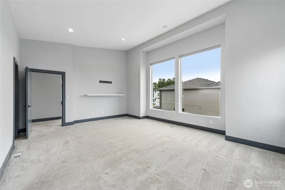 121 Palisades Place Pacific, WA 98047