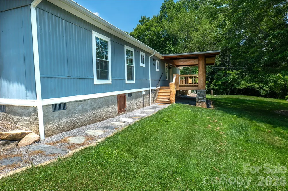 203 Justice Drive Clyde, NC 28721