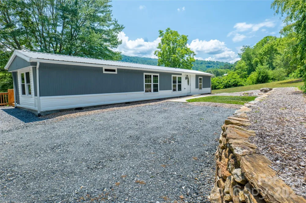 203 Justice Drive Clyde, NC 28721