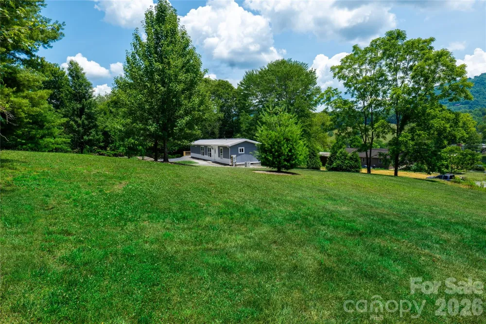 203 Justice Drive Clyde, NC 28721