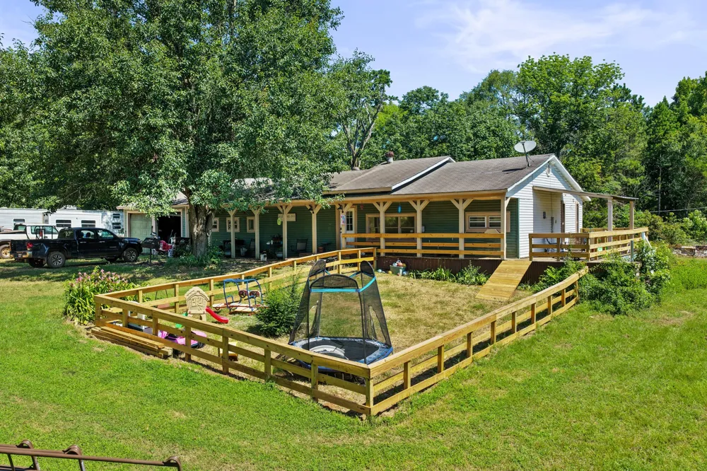 1710 COUNTY ROAD 2928 Hughes Springs, TX 75656