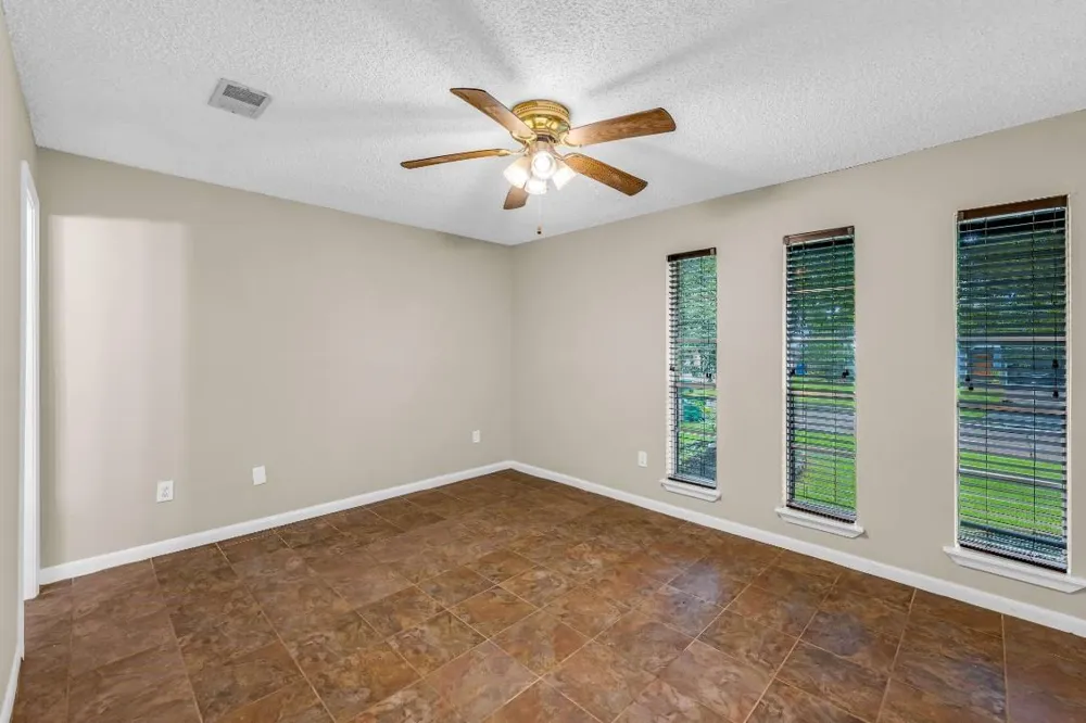 1728 Dolphin Drive Seabrook, TX 77586