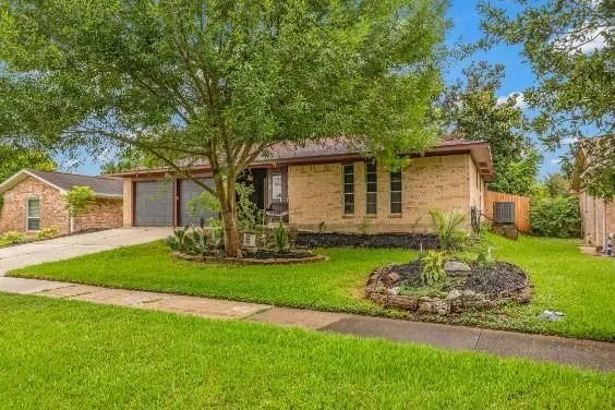 1728 Dolphin Drive Seabrook, TX 77586