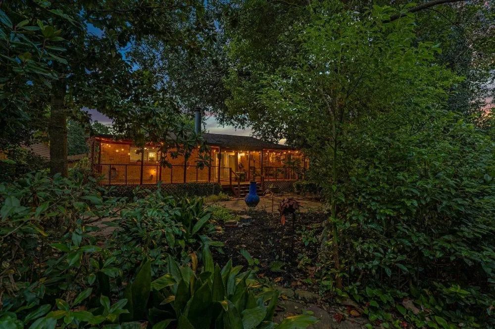 1728 Dolphin Drive Seabrook, TX 77586