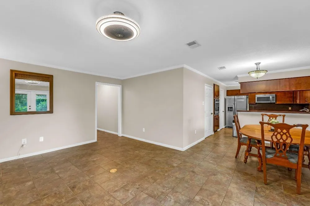 1728 Dolphin Drive Seabrook, TX 77586