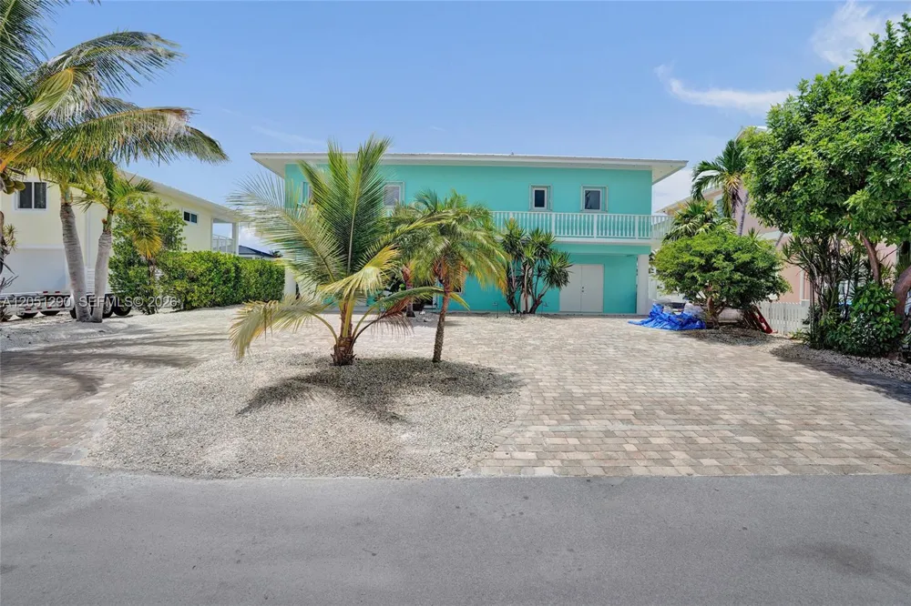 107 Valencia Dr Islamorada, FL 33036