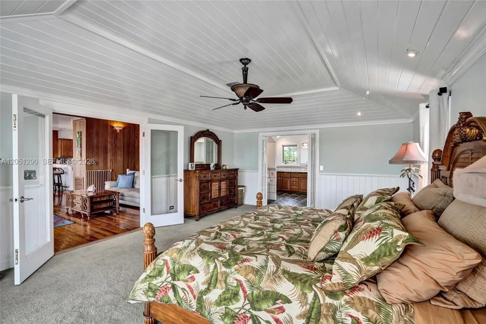 107 Valencia Dr Islamorada, FL 33036