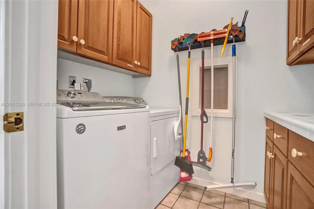 107 Valencia Dr Islamorada, FL 33036