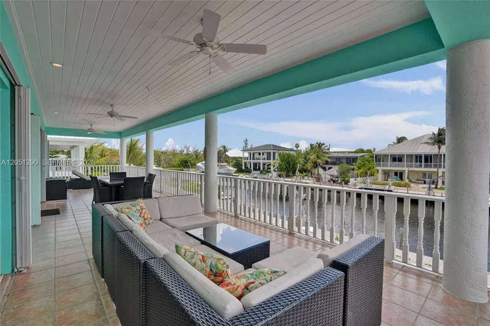 107 Valencia Dr Islamorada, FL 33036