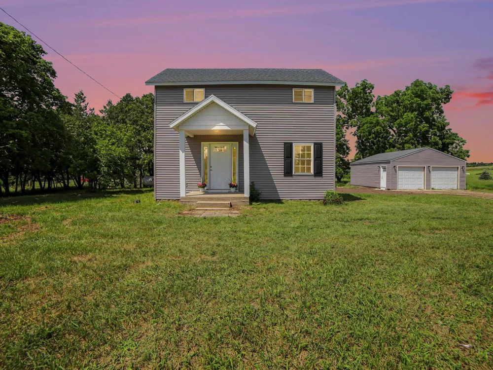 910 W Bradshaw Road Scottville, MI 49454