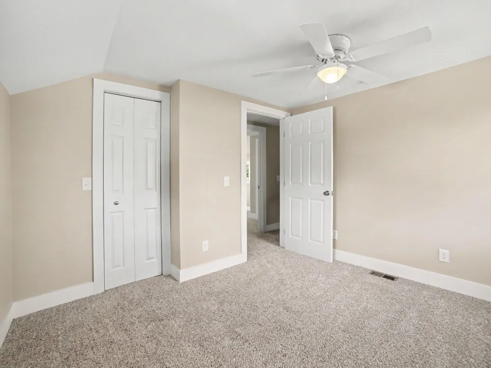 910 W Bradshaw Road Scottville, MI 49454
