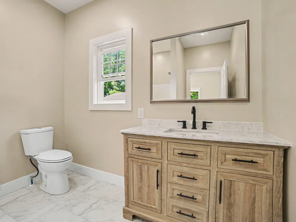 910 W Bradshaw Road Scottville, MI 49454